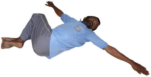 Jathara Parivartanasana – Postura da rotação do abdômen